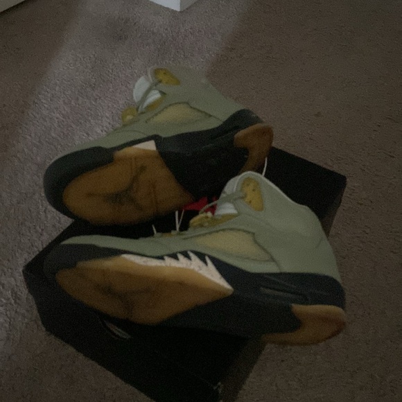 Air Jordon 5 Retro - Picture 6 of 6